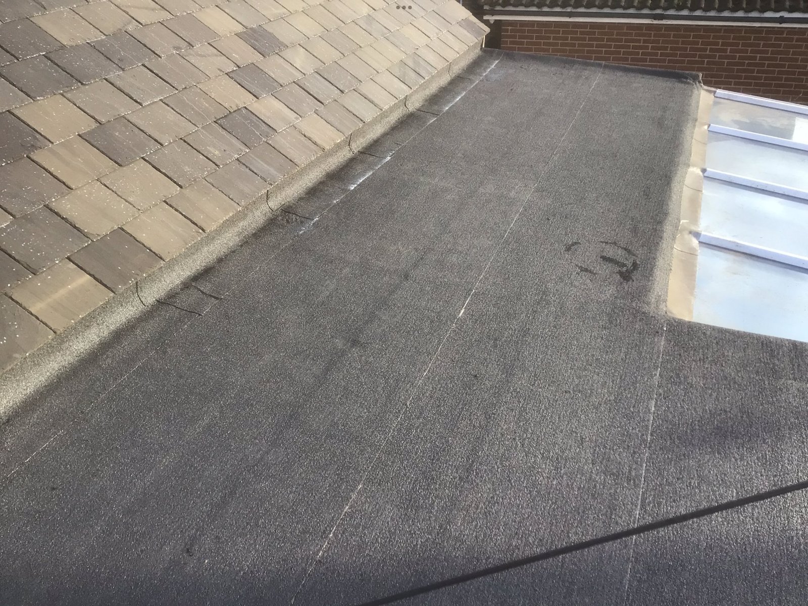 New flat roof with skylights